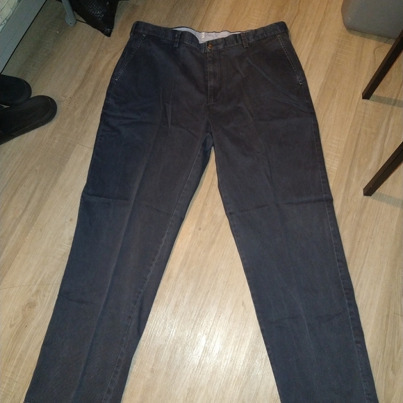 Johnston and Murphy size 38 W 32 L. Very good condition. - Picture 8 of 8